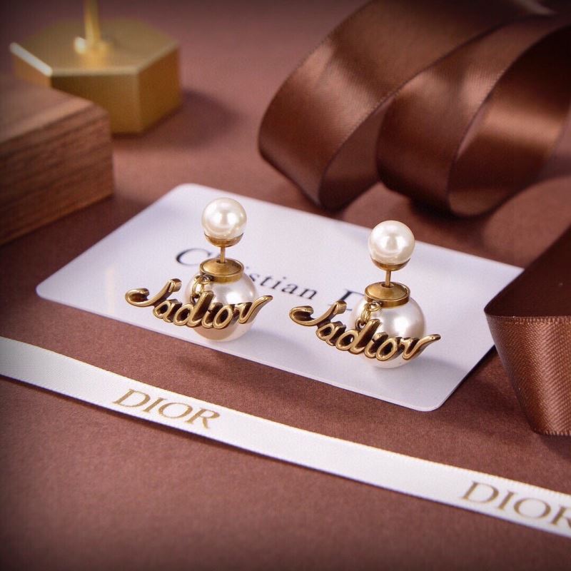 chr1st1an D10r earrings